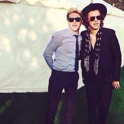 free follow! dont follow back, follow @malikscoast pleasee☺️ x