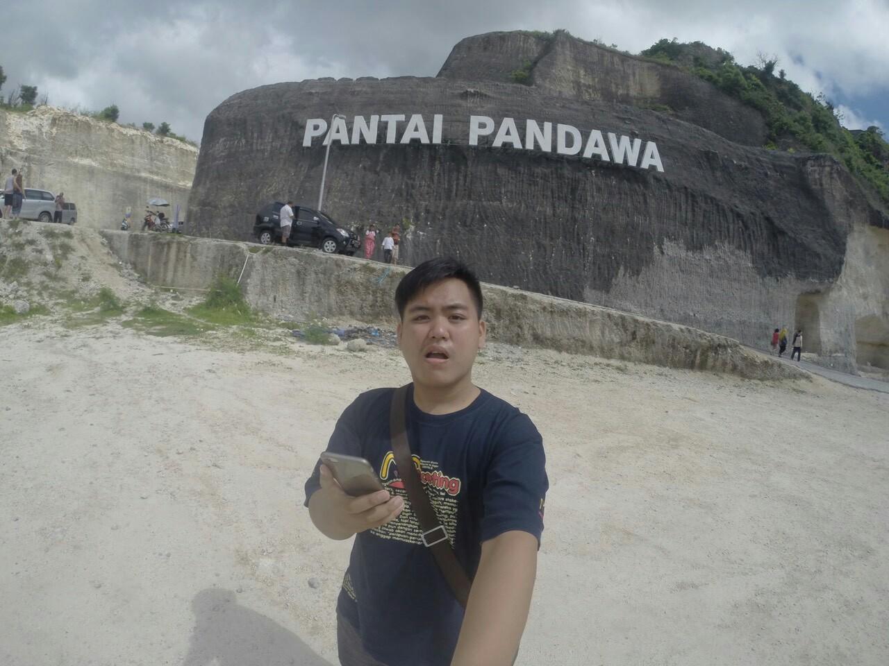 andi_ezz's profile picture. anak muda berpenghasilan setiap hari bertujuan untuk membahagiakan kedua orang tua dan orang yang di cintai.