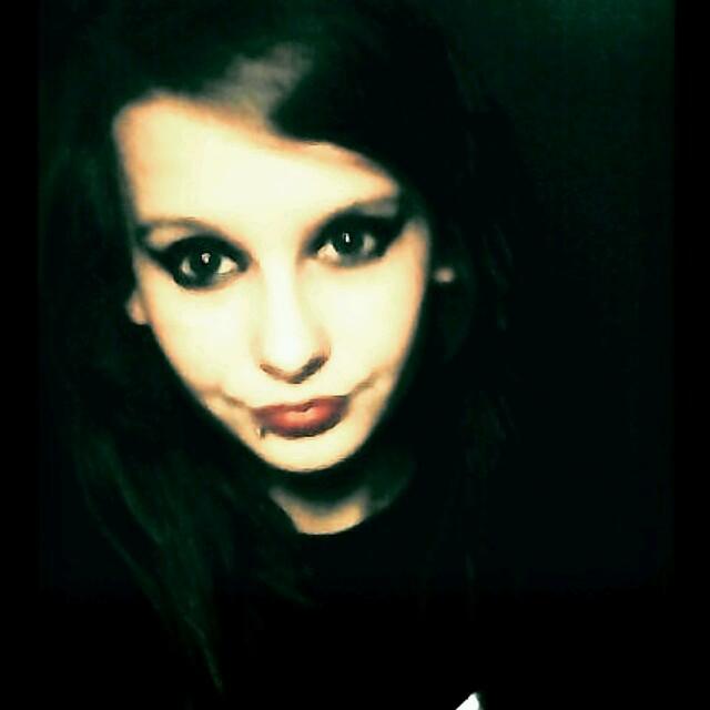 02ab8ad5e78b48c's profile picture. i love all kinds of band my my overall favv is asking alexandria  it would make my day if any member from asking followed me