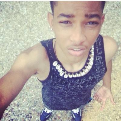 9 MHS Don't follow To unfollow ~THOT BREAKER ~ R.I.P. 2pac realist ~ Shout out to CHICAGO that's who made me ~LOVE NO THOTTIE