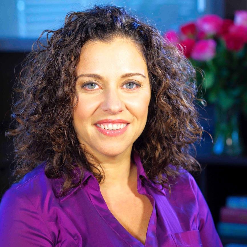 Dr. Matea is a naturopathic doctor, founder of Aromadivina™ essential oils and the School of Intuitive Aromatherapy & Herbalism. Healing is my mission.