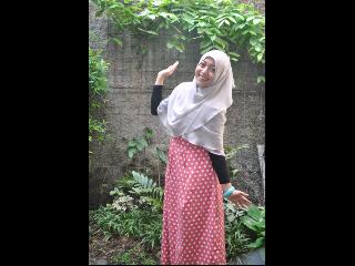 dewi ratna sari