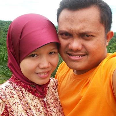 seorang biasa, 33 tahun, berkeluarga, baru 1 anak