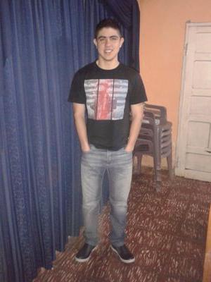 La Vida solo te sonrie cuando dejes de pensar que es una mierda ;)
