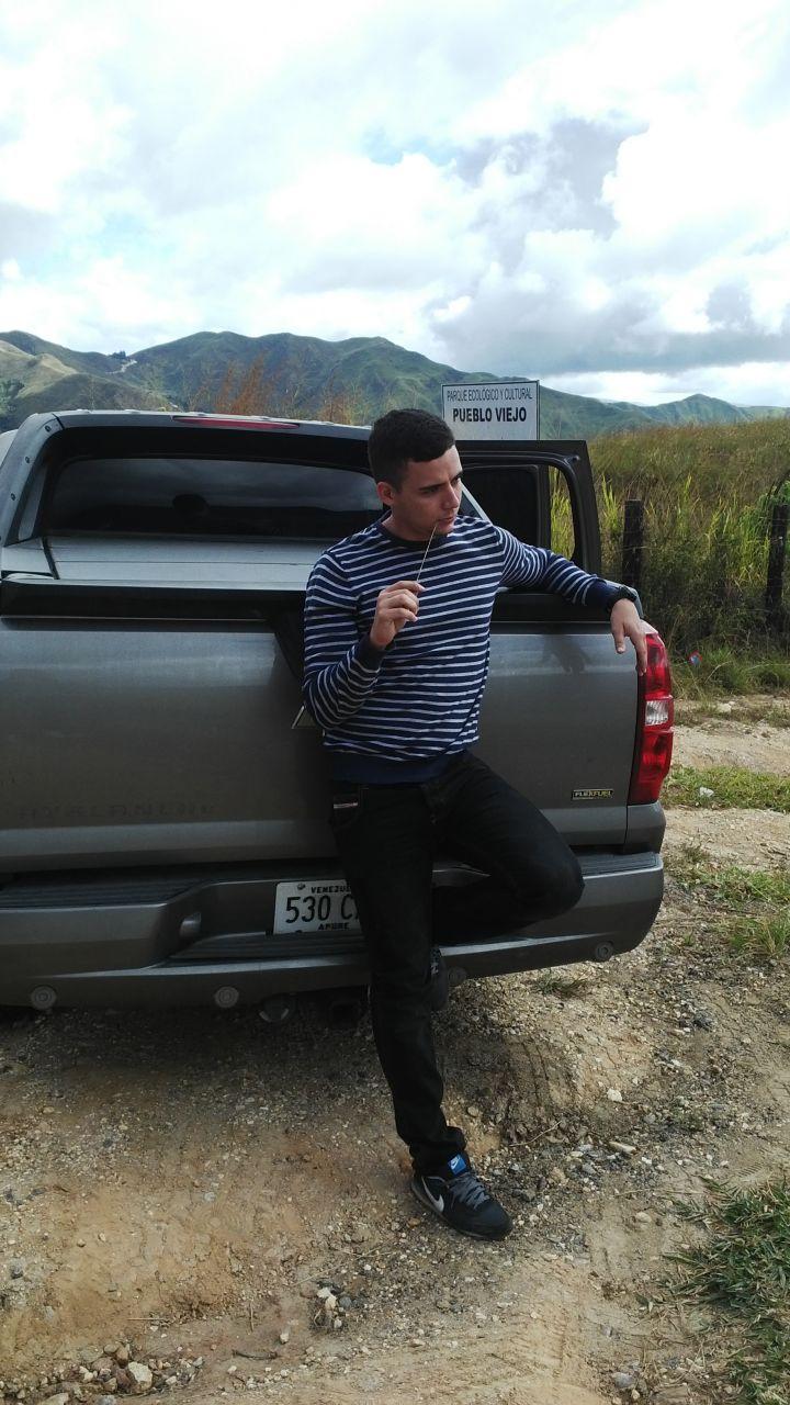 diegoburland's profile picture. 