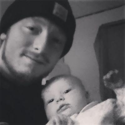 MikeAle73923447's profile picture. 