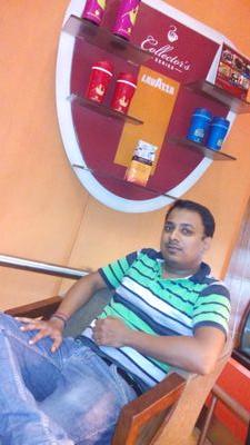 kuch ache pal
kuch ache baatein
kuch ache dost
kuch ache yaadein
hume na bhulna
kyunki hum v tumhare friend list mein nazar aate hai..