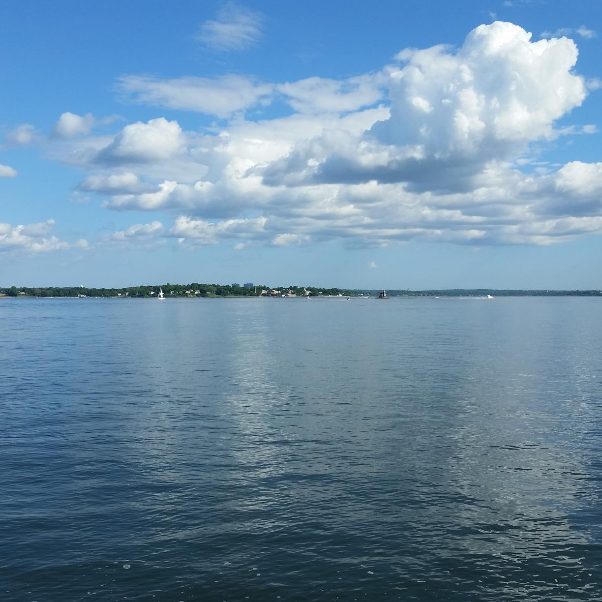 CloudyGlare's profile picture. 