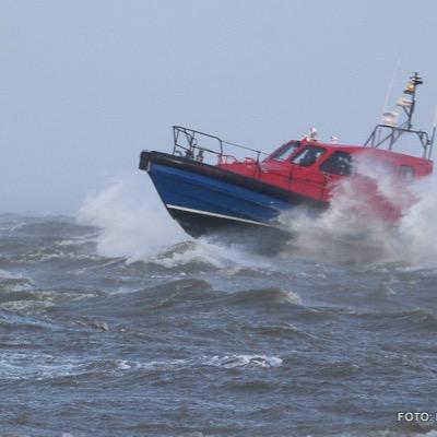 Bos Marine Services BV voor sleephulp, crew-tender, berging, Watertaxi, en onderhoud op Noordzee, Waddenzee en Lauwersmeer. 06-15088940