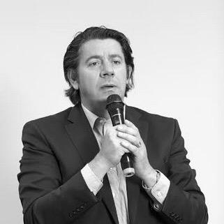 Félix le manager , anecdotes d'entreprise et bons conseils de management . Editions Mareuil. Sur Amazon.fr ou http://t.co/VoPQgSliVT