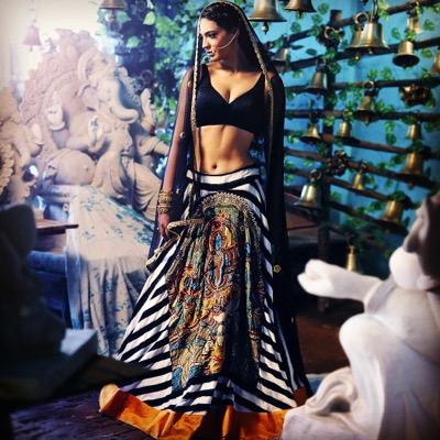 actor....believe in discovering myself and the beauty that lies in the universe  ......eat ,pray, love.............♥