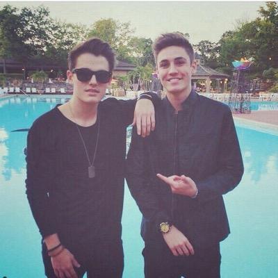 #Magcon #CameronDallas #KennyHolland
