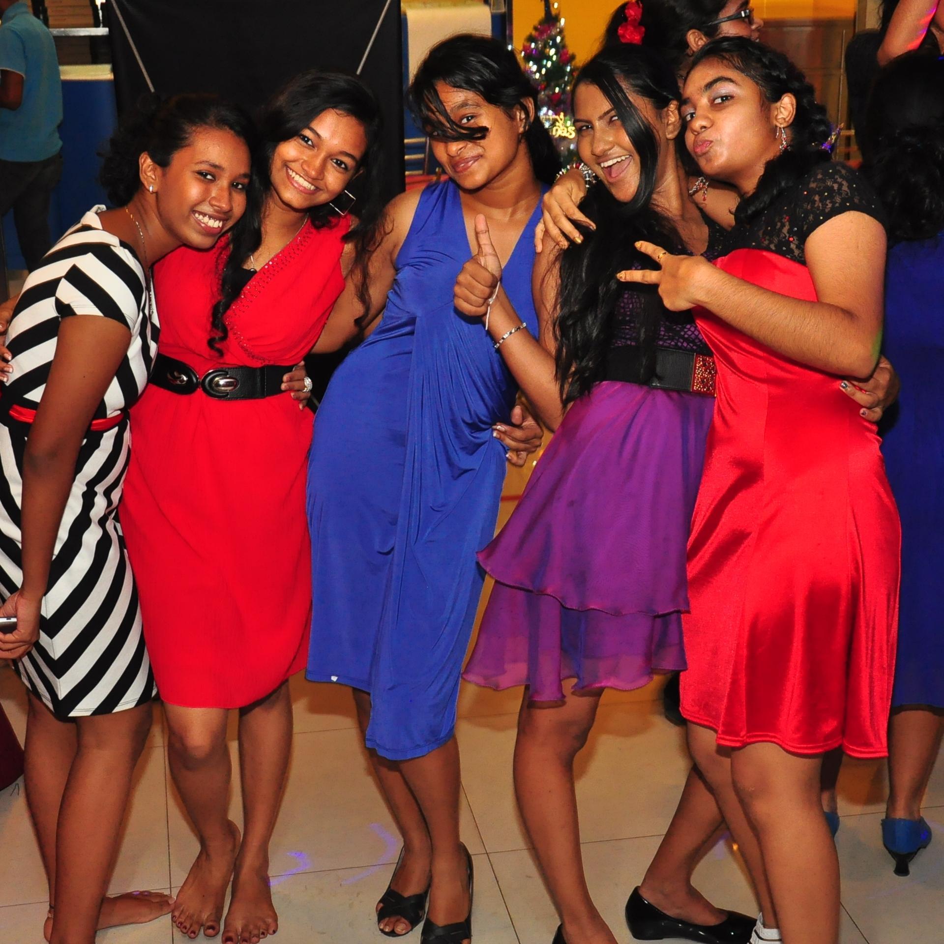 crazymishi's profile picture. A gurl who has random thoughts n iz simply different!