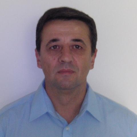 Born in Belgrade. With 30 years of experience as dental technician. As well, executive manager of Internet networking. If You want to earn money online, ask me.