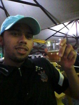 Assim é a vida: daqui a pouco a página vira, o cenário muda, novos ventos, nova brisa, novos ares, novos mares.