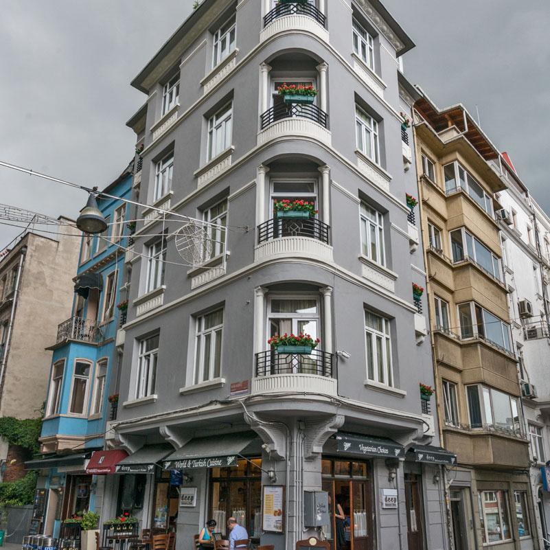 Suit Apartment