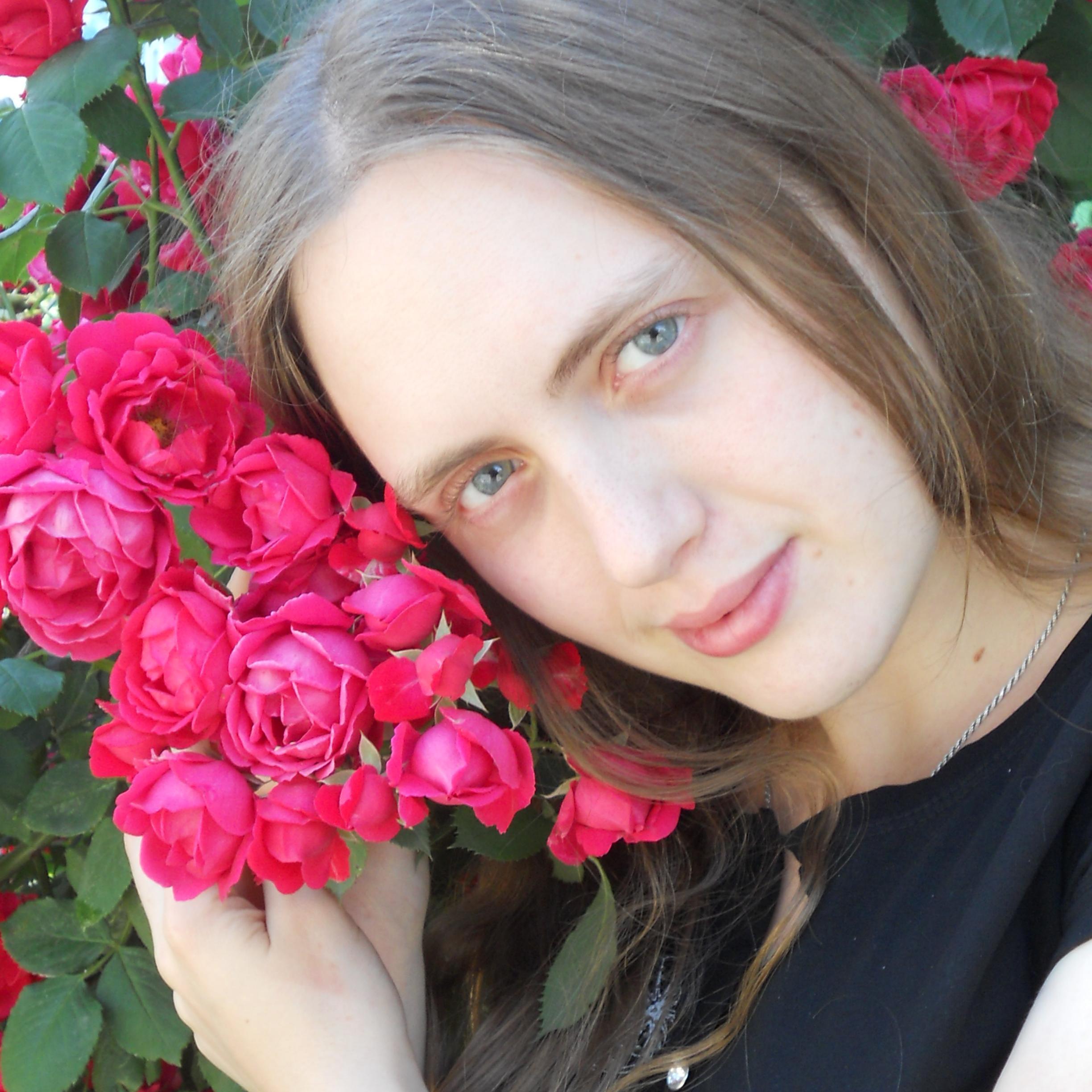 I live in Russia.I am always glad to new friends.I sew dolls. Mutual folloving.Увлекаюсь шитьем текстильных кукол и других видов игрушек.Взаимный фолловинг.