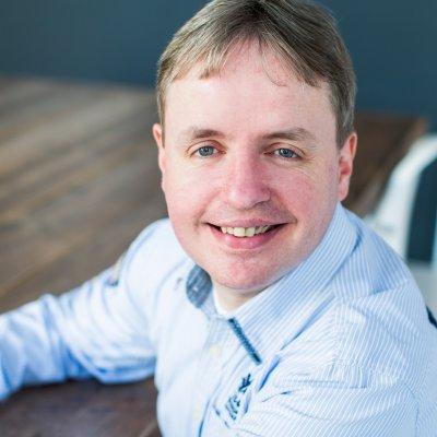 Self proclaimed Anglophile sharing his passion for music (and sometimes history)