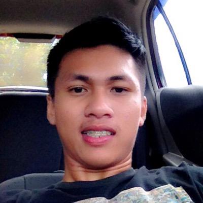 BUKAN COWOK ROMANTIS.