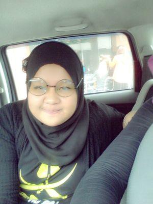 Aa'ziza Nazri 19.. wechat id Aazn96..sye seorg yang simple..dan suke berkawan..