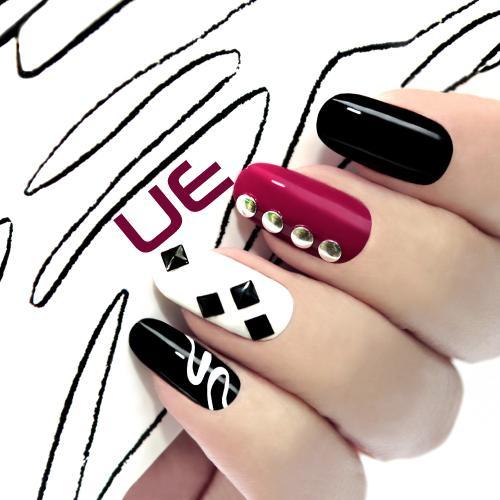 #UñasDeGel #uñasDecoradas ·#UñasdePorcelana #UñasPintadas #Esmalte #manicura