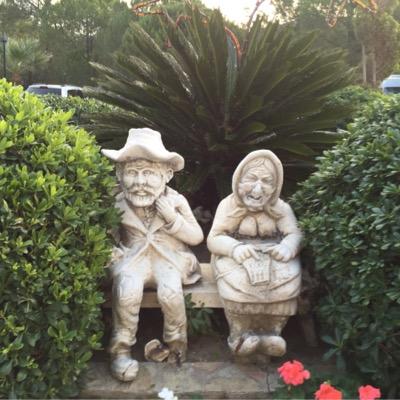 rkpweaver's profile picture. Scatter brain melancholic.