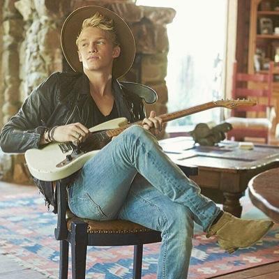 Hi, i'm Chelsey. Cody is the best! Followed by Cody Simpson 13/08/2013