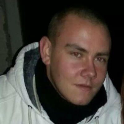 1993Mml's profile picture. 