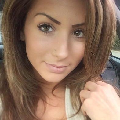 Hi My name's Isabella, I love blogger and researcher in the field of weight loss, Fitness, Health, I love sports, Especially in bodybuilding.