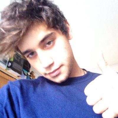 CONGRATS ON YOUR JAI FOLLOW BBY!! love from @dearest_lukey ❤️ please RT the link in my bio❤️❤️