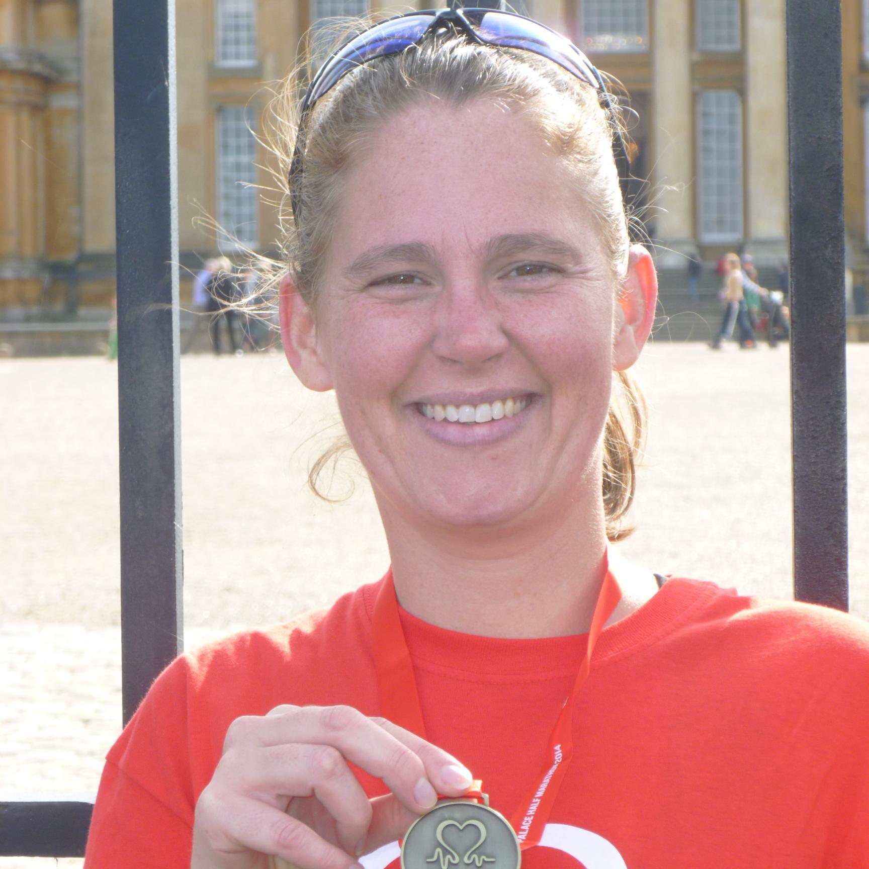 roxkrj's profile picture. 