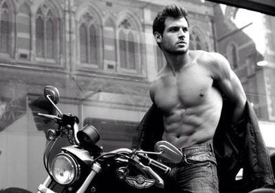 Come on my bike, lets ride together. single rp 18+