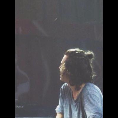 hii, this is a free follow from @redflowerharry
