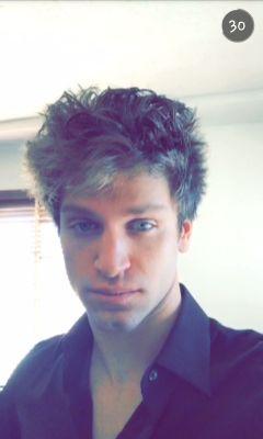 pllfansspain_'s profile picture. TODO SOBRE PEQUEÑAS MENTIROSAS Y MÁS         Because two can keep a secret                               If one of them is dead.-A