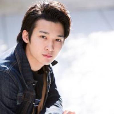 Horipro talent, Takeuchi Toshi, 20-sai. 20th Junon Superboy Contest Grand Prix. Actor and model.