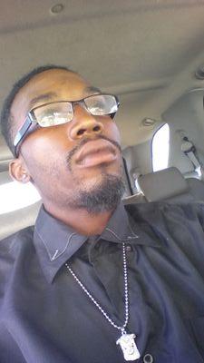 #Teamfollowbacc real cool cat laid bacc n chill guy makin it 1 day at a time #teamgreenguyz #teamtakeoff IG:MR_GREENGUYFULLER kik:jfull02