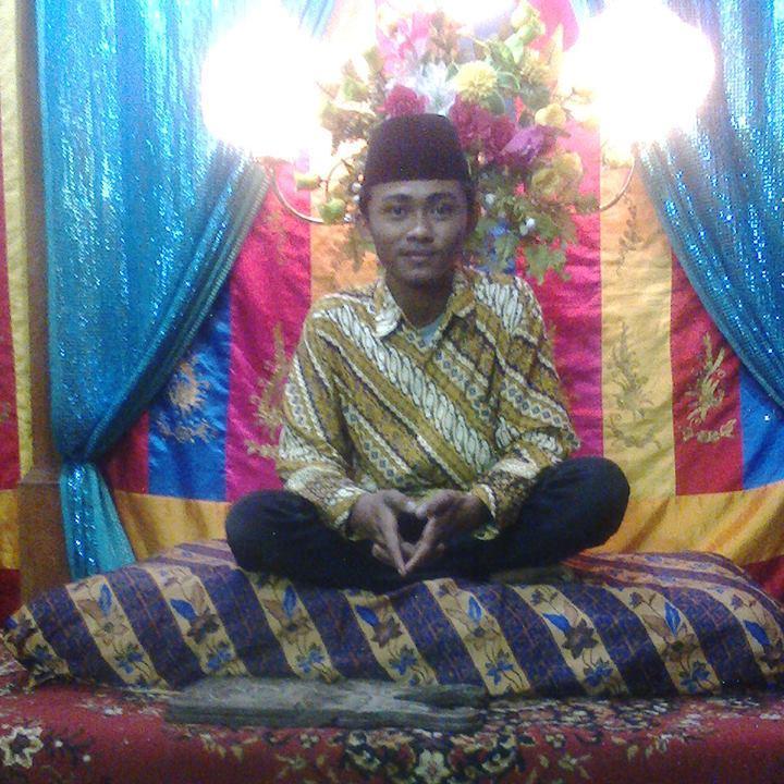 oh tuhan tunjukkan arah
dari kegagalan buat ku semakin lebih dewasa
semua kesalahan jadikan cermin untuk melangkah
tak ingin menyia-kan,tak ingin tersakiti