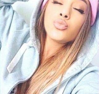 arianaopinionnn's profile picture. “Αłωαуs ¢łassу иєνєя τяαsну αиƏ α łιττłє вιτ sαssу” #Honeymoontour 25|O5|15 ❤