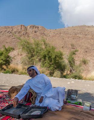 بومحمد البريكي...منسق مشاريع في شركة بترول....صاحب اختراع حاويات بالطاقه الشمسيه شركة فجوالز (المرئيات) للدعايه والأعلان