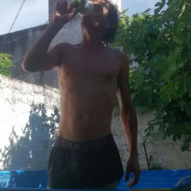 claudio59858378's profile picture. “Ama lo que tiene, antes que la vida te enseñe Amar lo que perdiste”