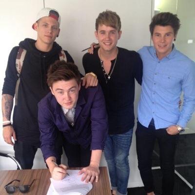 You can put us on speakerphone and we will make sure you are appreciated.Its only Rixton who make us feel like that.'Its all love'♡ mending broken hearts
