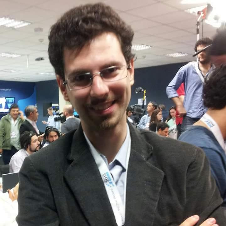 Argentino, Economista, Diplomático