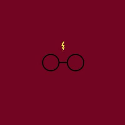 1DCVC's profile picture. I would give anything to go to Hogwarts...