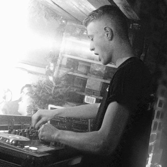 Allround-DJ : http://t.co/tH8YbTISpy