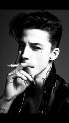 Ash Stymest • scopamico • bisex