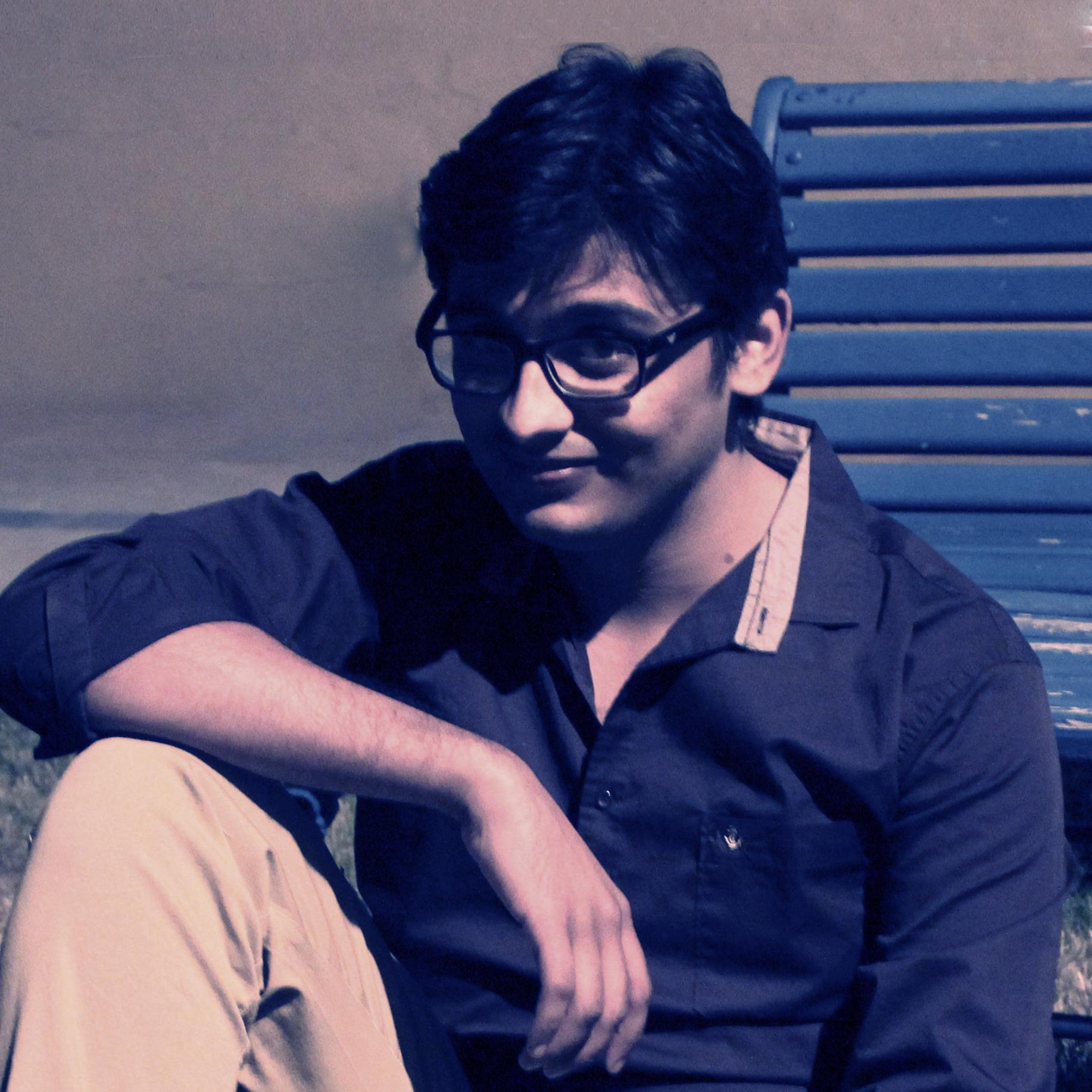 Senior Mobile App Developer + UI UX Expert + Node.js + Php + Wordpress + iOS + Android