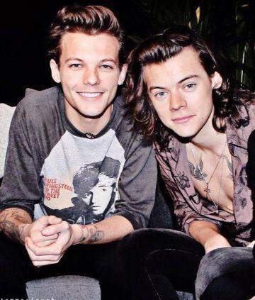 FOLLOW @chivalrylarry I WILL FOLLOW BACK