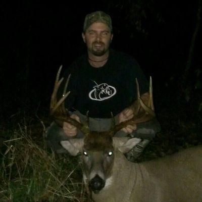 TeamBottmfeeder's profile picture. 