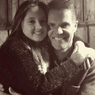 Surfacing and Groundworks Contractor . Golf , football , @FFArsenal life long fan Proud father of 3 beautiful daughters !