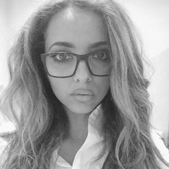 pillsnflowers's profile picture. 